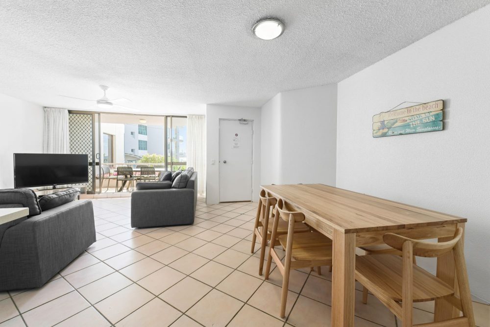 Ocean View - Three Bedroom Apartment - Dining