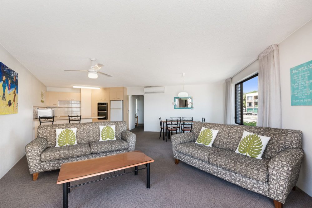 Ocean View - Three Bedroom Apartment - Lounge