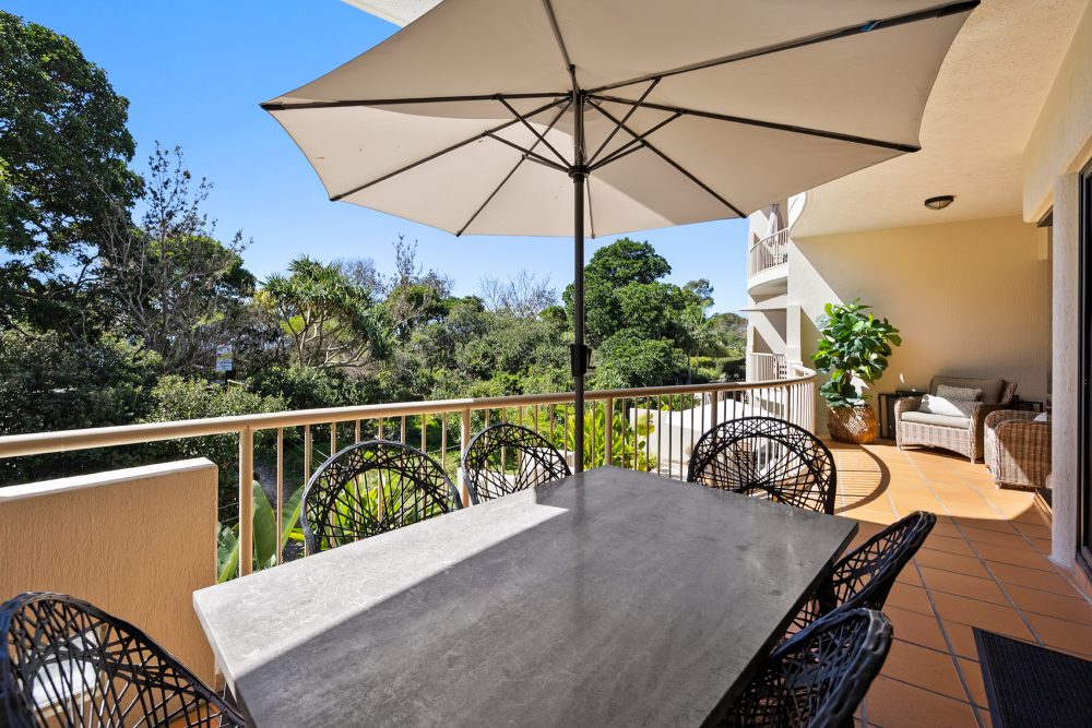 Mirra Chana U8 - Balcony dining