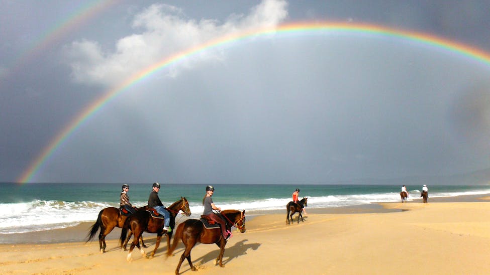 rainbow beach activity