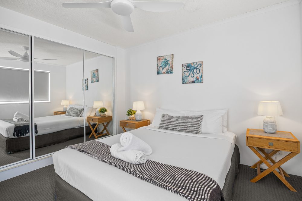 Surfcomber Unit 8 Bedroom