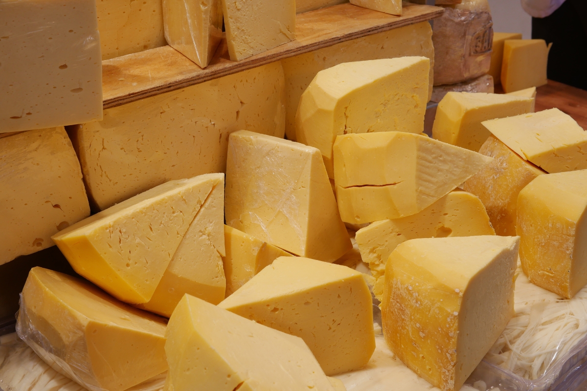 Artisan Woombye Cheese served with local Sunshine Coast produce during The Curated Plate food festival.